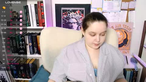 Mia  online show from 02-15-26, 09:11