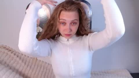 love bella  online show from 05-11-26, 12:27