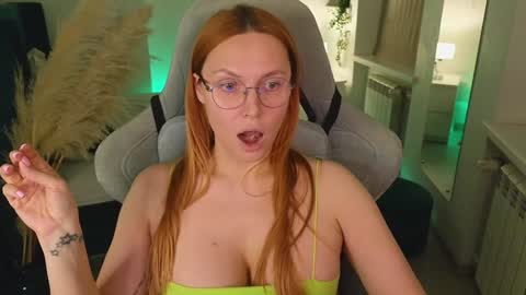 Snapshot of love_call chatting on 01-17-25, 11:38 love_call online show from 01-17-25, 11:38