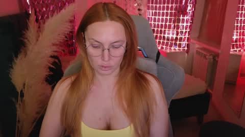 Snapshot of love_call chatting on 02-08-25, 09:03 love_call online show from 02-08-25, 09:03