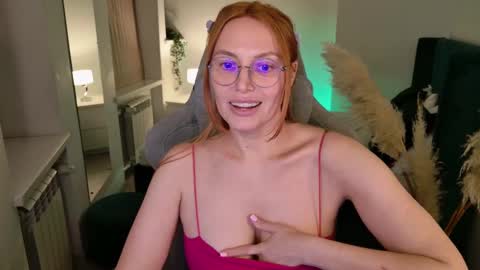 Snapshot of love_call chatting on 03-08-25, 08:55 love_call online show from 03-08-25, 08:55