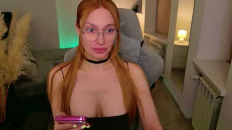 Snapshot of love_call chatting on 10-11-25, 05:17 love_call online show from 10-11-25, 05:17