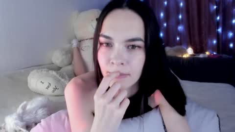 Snapshot of love_coin chatting on 01-11-25, 12:01 Love is name - I want to be your hobby General of hearts troops online show from 01-11-25, 12:01