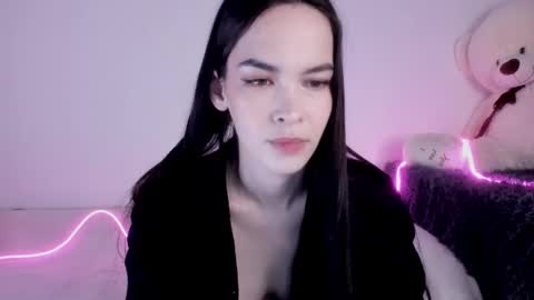 Snapshot of love_coin chatting on 03-05-25, 10:32 Love is name - I want to be your hobby General of hearts troops online show from 03-05-25, 10:32