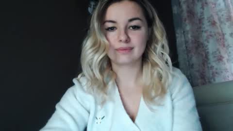 Snapshot of love_dom_meg chatting on 02-16-26, 10:11 Megane online show from 02-16-26, 10:11