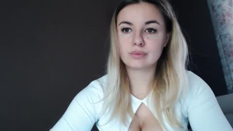 Snapshot of love_dom_meg chatting on 03-12-26, 09:48 Megane online show from 03-12-26, 09:48