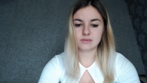 Snapshot of love_dom_meg chatting on 03-19-26, 01:48 Megane online show from 03-19-26, 01:48