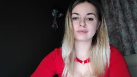 Snapshot of love_dom_meg chatting on 03-20-26, 08:35 Megane online show from 03-20-26, 08:35