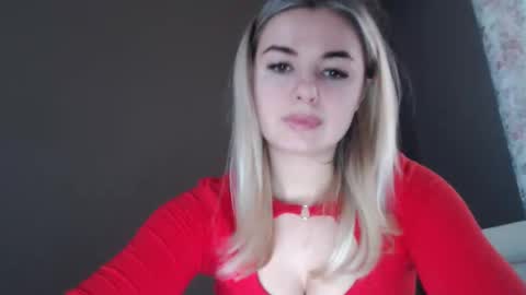 Snapshot of love_dom_meg chatting on 03-25-26, 09:26 Megane online show from 03-25-26, 09:26