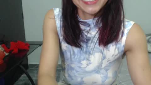 Nina online show from 12-24-24, 04:22