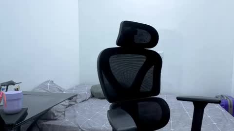 Snapshot of love_gatubela chatting on 03-27-26, 08:08 Nina online show from 03-27-26, 08:08