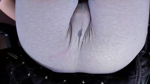 Snapshot of love_hard_kiru chatting on 09-14-25, 02:05 Kira online show from 09-14-25, 02:05