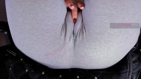Snapshot of love_hard_kiru chatting on 09-15-25, 12:38 Kira online show from 09-15-25, 12:38