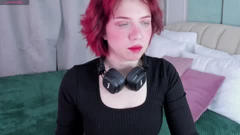 Snapshot of love_is_lola chatting on 12-17-24, 12:56 Lola online show from 12-17-24, 12:56