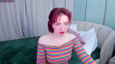 Snapshot of love_is_lola chatting on 12-20-24, 01:14 Lola online show from 12-20-24, 01:14