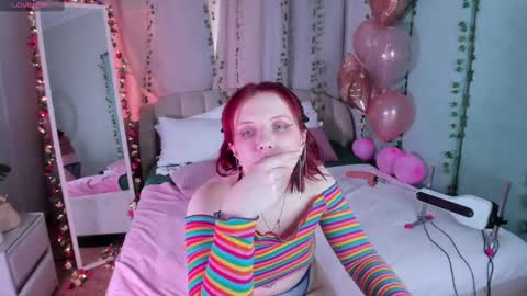 Snapshot of love_is_lola chatting on 02-21-25, 07:34 Lola online show from 02-21-25, 07:34