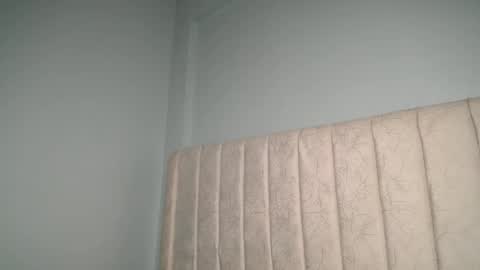 Snapshot of love_miah chatting on 10-15-25, 03:06 Miah online show from 10-15-25, 03:06