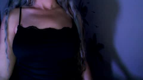 LoVe On  online show from 08-05-26, 02:47