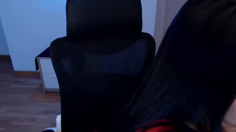 Samantha online show from 12-15-24, 06:37