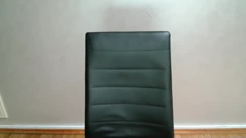 Vivian online show from 12-19-25, 01:18