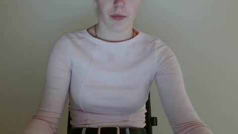 Vivian online show from 04-29-26, 12:42