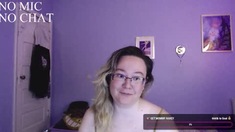 Snapshot of love_you_julia chatting on 11-12-25, 08:19 love_you_julia online show from 11-12-25, 08:19