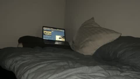 lovebeman69 online show from 12-19-24, 01:39