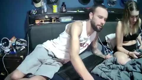 lovecoupleqc online show from 11-24-25, 03:06