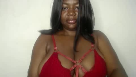 Snapshot of lovecumsluttie chatting on 10-04-25, 11:36 mila online show from 10-04-25, 11:36