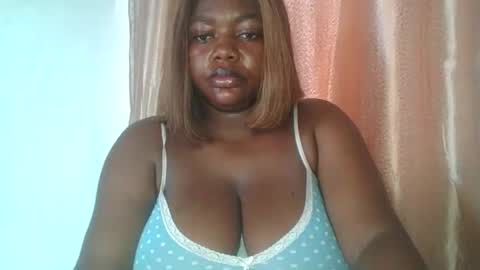 Snapshot of lovecumsluttie chatting on 02-21-26, 12:17 mila online show from 02-21-26, 12:17