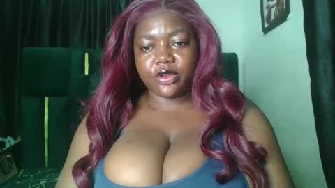 Snapshot of lovecumsluttie chatting on 02-25-26, 11:47 mila online show from 02-25-26, 11:47