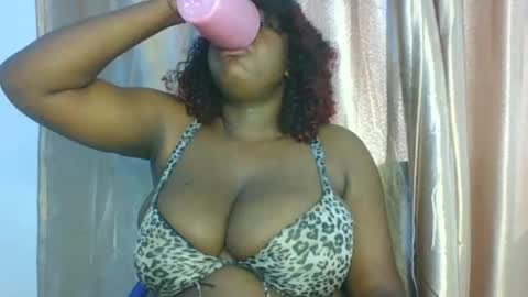 Snapshot of lovecumsluttie chatting on 04-01-26, 09:32 mila online show from 04-01-26, 09:32