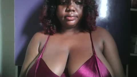 Snapshot of lovecumsluttie chatting on 04-22-26, 09:55 mila online show from 04-22-26, 09:55