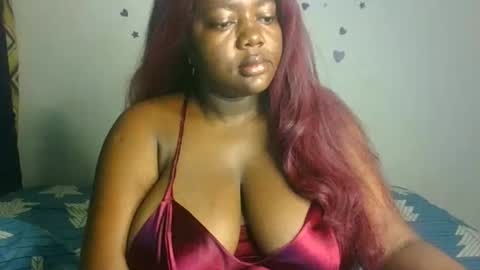 Snapshot of lovecumsluttie chatting on 06-11-26, 05:16 mila online show from 06-11-26, 05:16