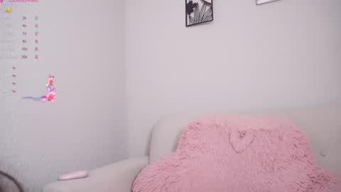 katalina   online show from 12-28-24, 05:44
