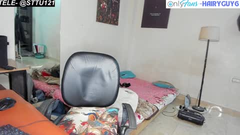 Snapshot of lovehairyindian chatting on 12-13-24, 12:39 Indian hairy online show from 12-13-24, 12:39