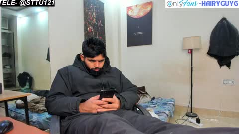 Snapshot of lovehairyindian chatting on 12-25-24, 11:43 Indian hairy online show from 12-25-24, 11:43