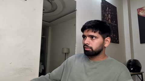 Snapshot of lovehairyindian chatting on 03-05-25, 04:57 Indian hairy online show from 03-05-25, 04:57