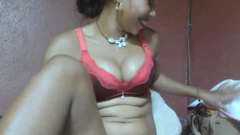 Snapshot of loveinlife750427 chatting on 01-16-25, 06:06 loveinlife750427 online show from 01-16-25, 06:06