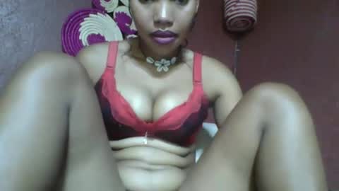 Snapshot of loveinlife750427 chatting on 01-29-25, 01:28 loveinlife750427 online show from 01-29-25, 01:28