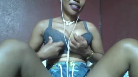 Snapshot of loveinlife750427 chatting on 03-09-25, 01:59 loveinlife750427 online show from 03-09-25, 01:59