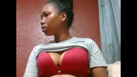 Snapshot of loveinlife750427 chatting on 09-14-25, 05:28 loveinlife750427 online show from 09-14-25, 05:28