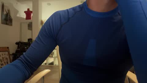 Loveisperfect online show from 11-16-25, 05:46