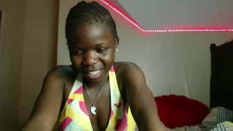 Snapshot of lovelent_shaz chatting on 02-18-26, 03:46 Shaz online show from 02-18-26, 03:46