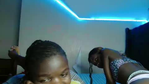 Snapshot of lovelent_shaz chatting on 02-20-26, 04:29 Shaz online show from 02-20-26, 04:29