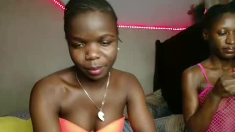 Snapshot of lovelent_shaz chatting on 02-22-26, 03:21 Shaz online show from 02-22-26, 03:21