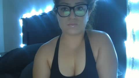 Snapshot of lovelife619760 chatting on 12-23-24, 07:49 Doll 4 you online show from 12-23-24, 07:49