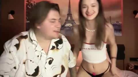 Mileena and Oliver online show from 11-13-25, 09:47