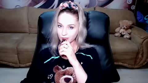 private open online show from 12-03-24, 12:27
