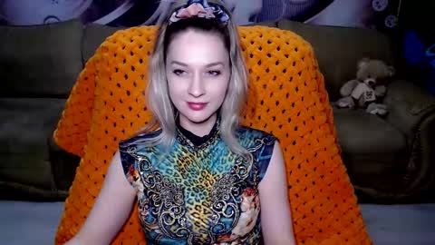 private open online show from 01-12-25, 06:27